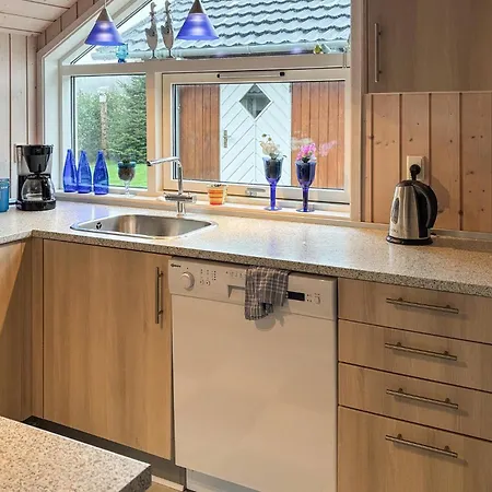 3 Bedroom Lovely In Hejls